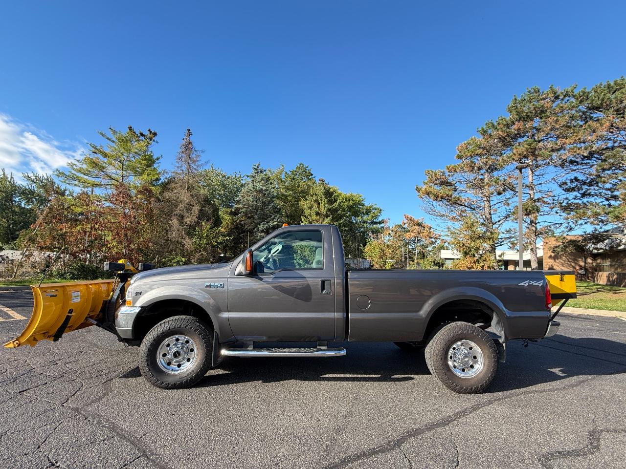 Ford Super Duty F-350 SRW  2004