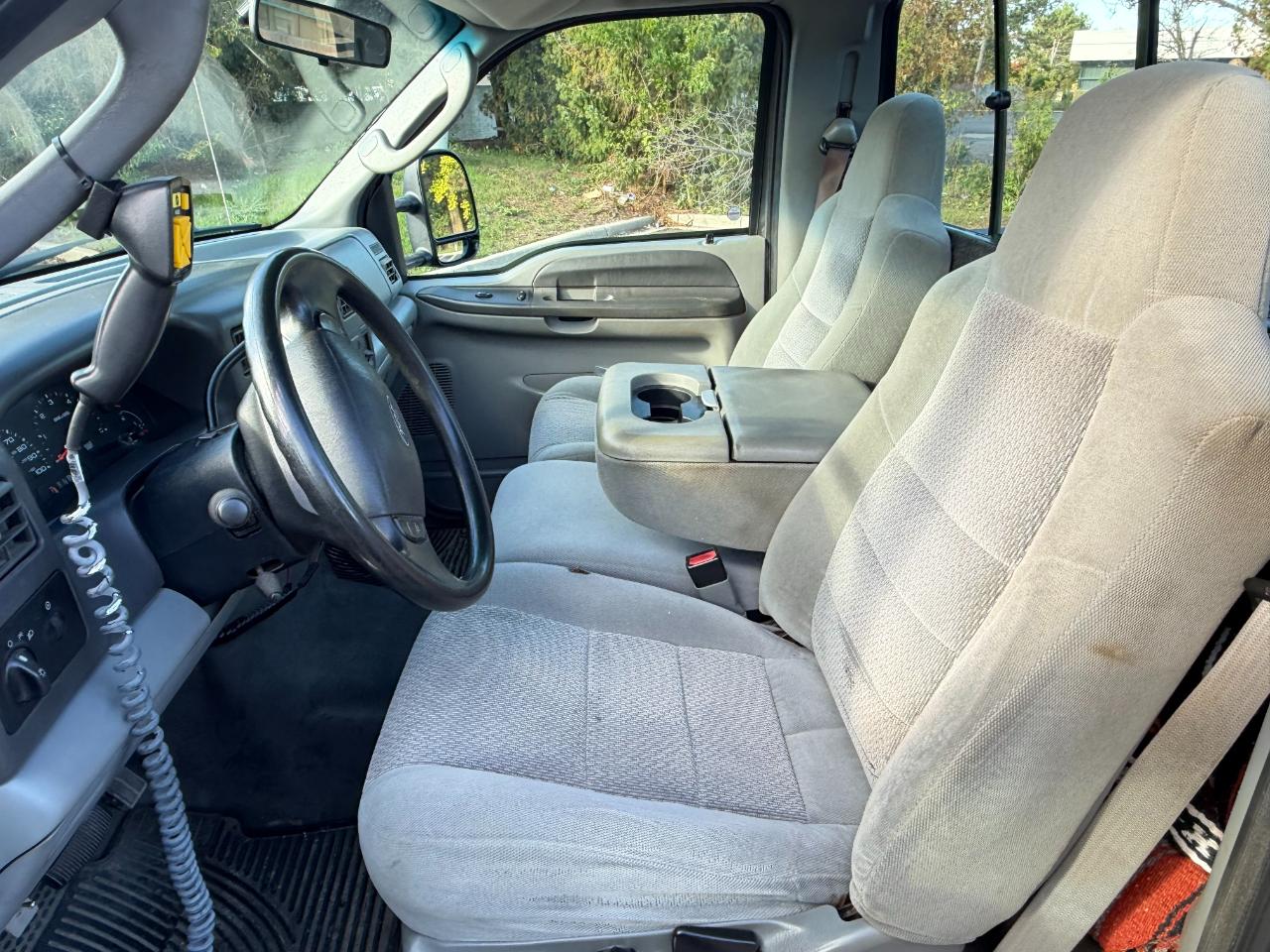 Ford Super Duty F-350 SRW  2004