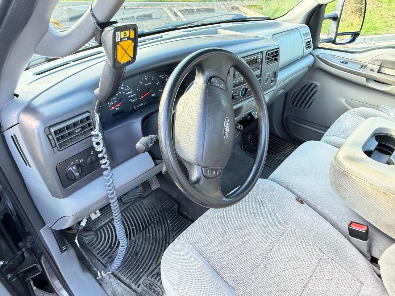 Ford Super Duty F-350 SRW  2004