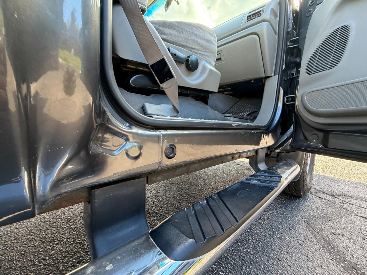 Ford Super Duty F-350 SRW  2004