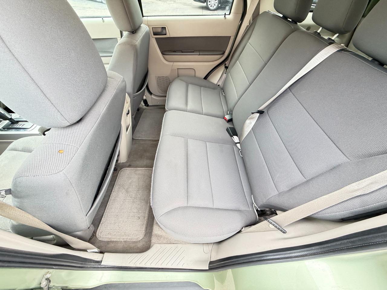 Ford Escape  2010
