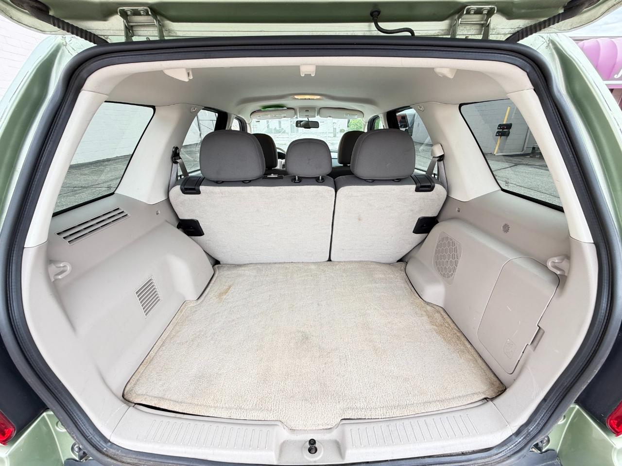 Ford Escape  2010