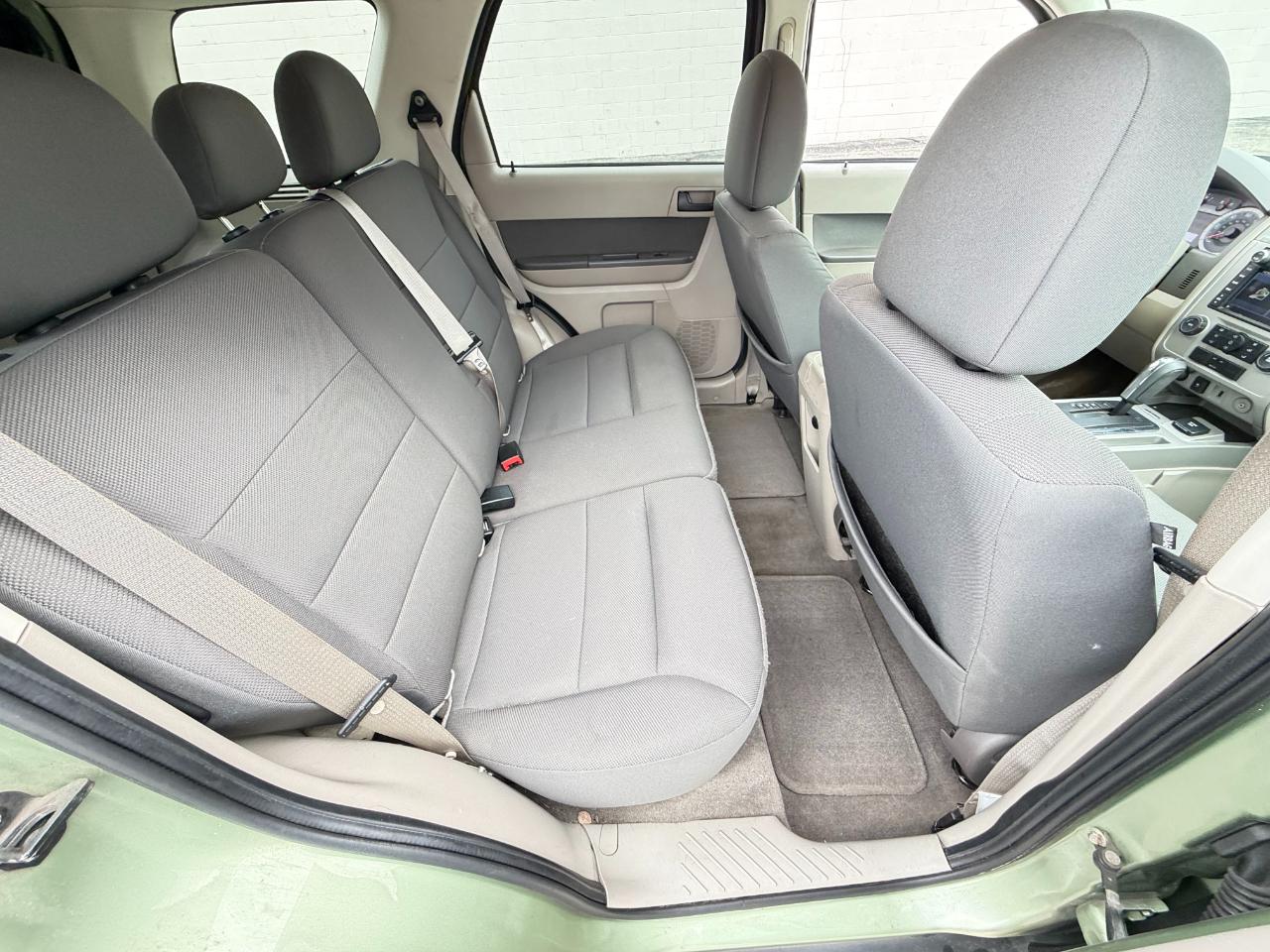 Ford Escape  2010