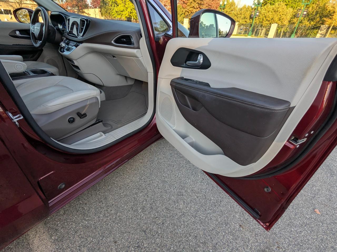 Chrysler Pacifica Touring L 2021