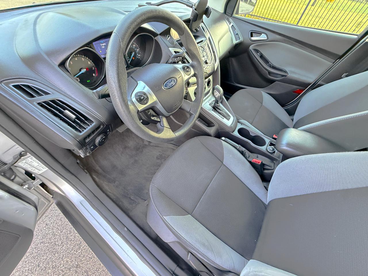 Ford Focus SE 2013