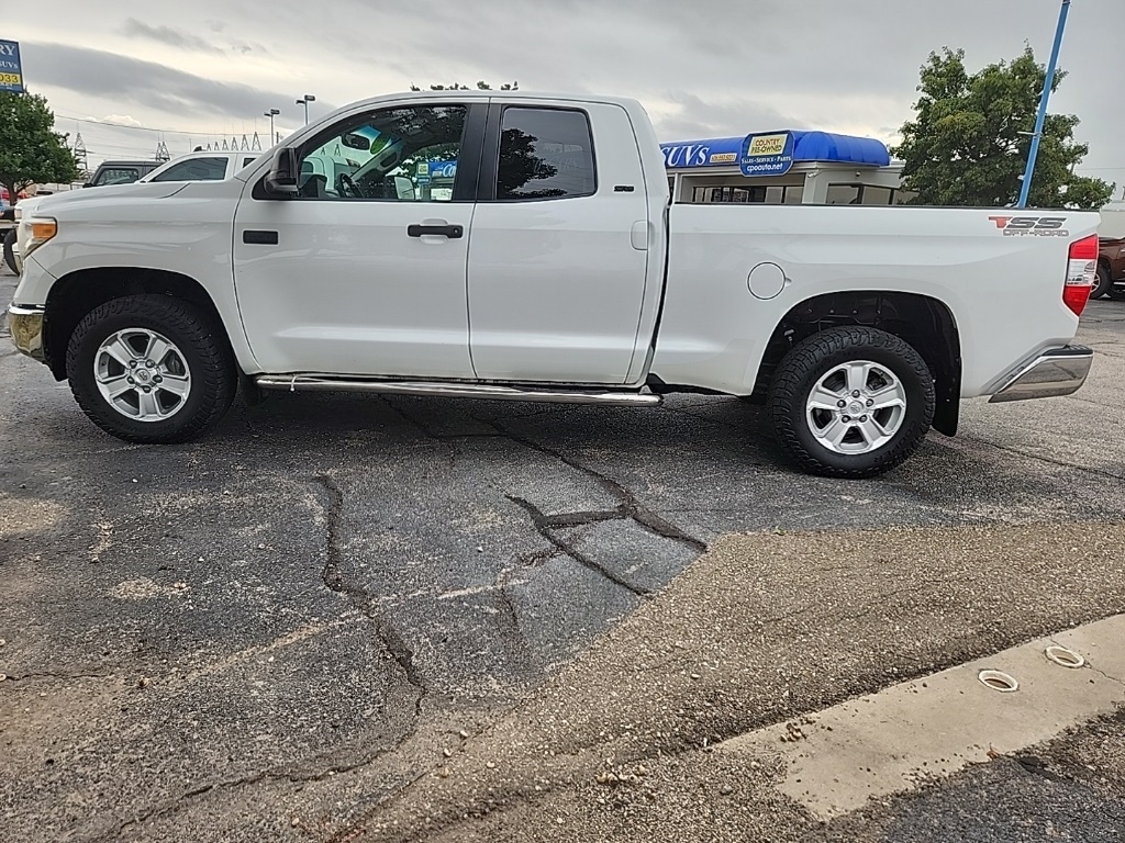 2016 Toyota Tundra SR