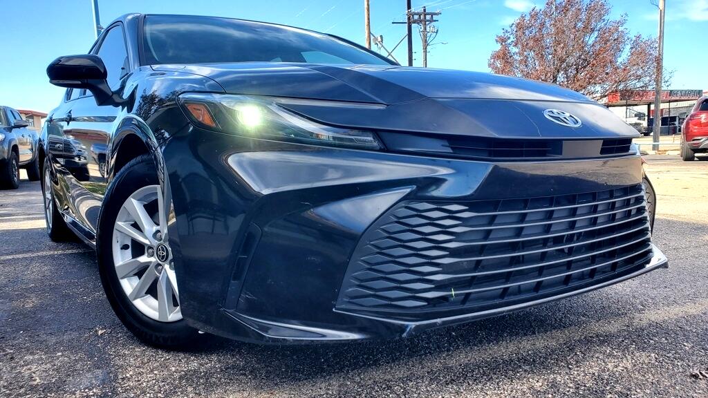 Toyota Camry Hybrid  2025