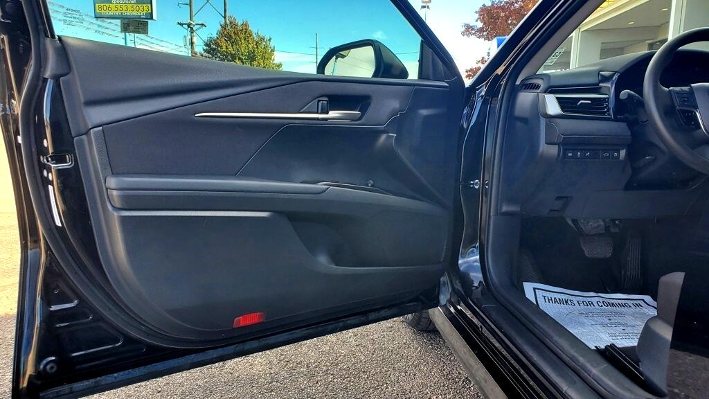 Toyota Camry Hybrid  2025