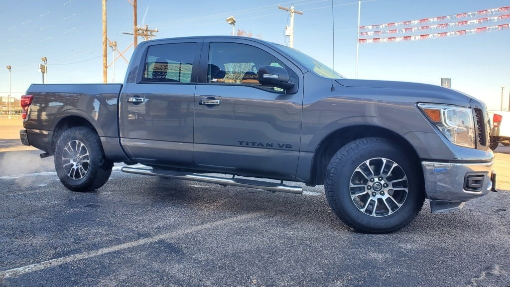 Nissan Titan  2019