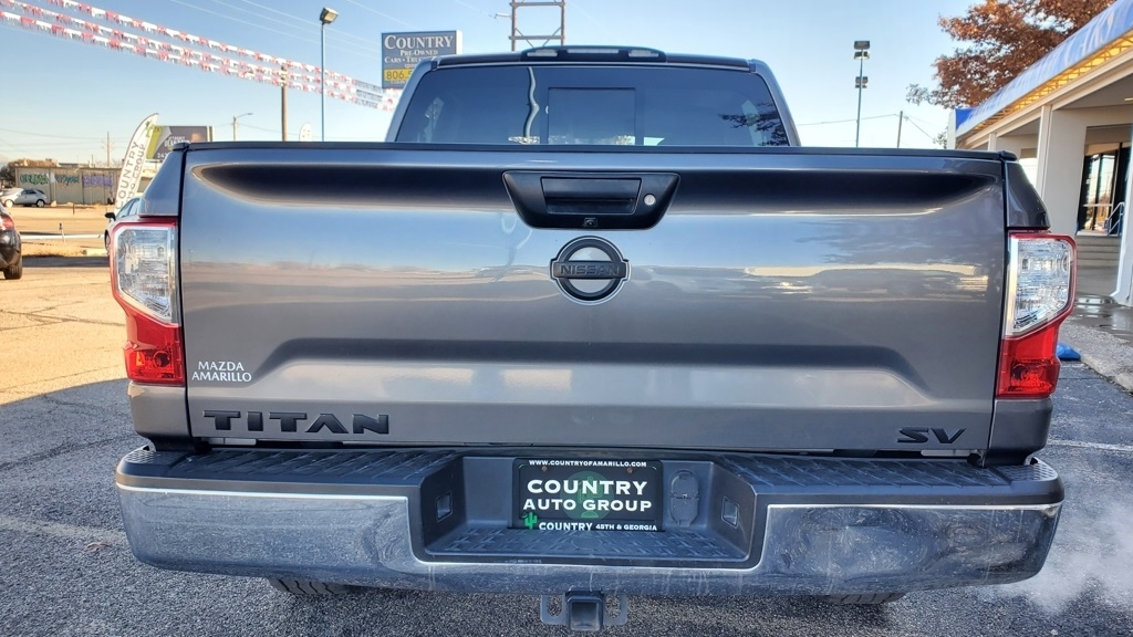 Nissan Titan  2019