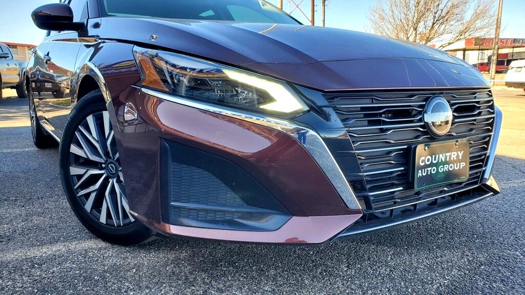 Nissan Altima  2023