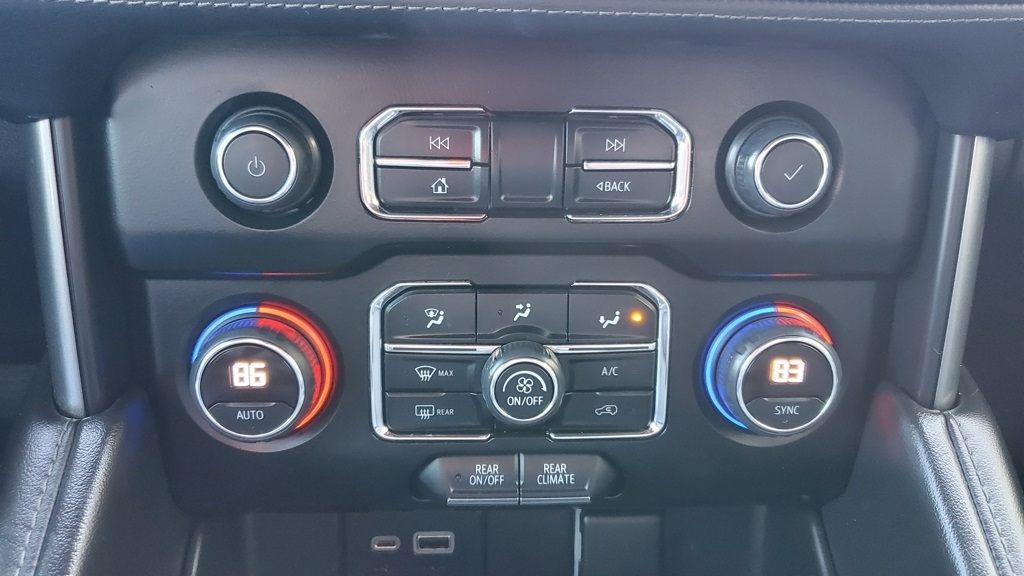 Chevrolet Tahoe  2021