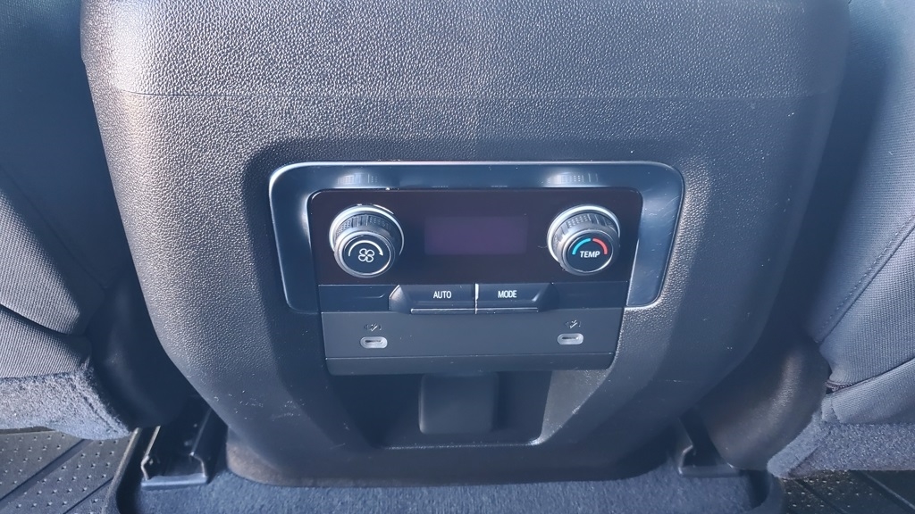 Chevrolet Tahoe  2021