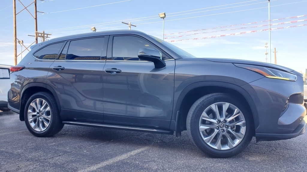 Toyota Highlander  2021