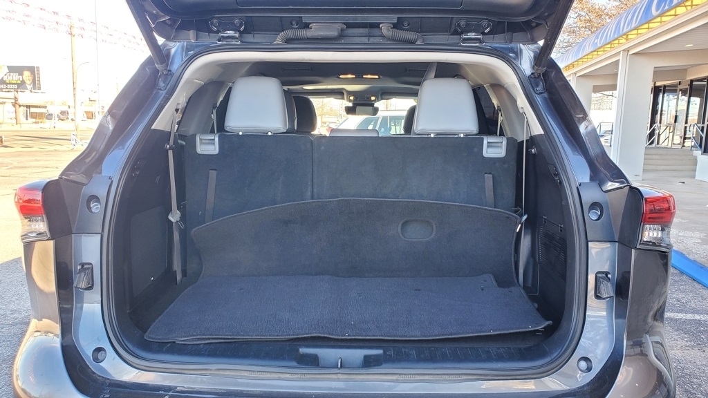 Toyota Highlander  2021