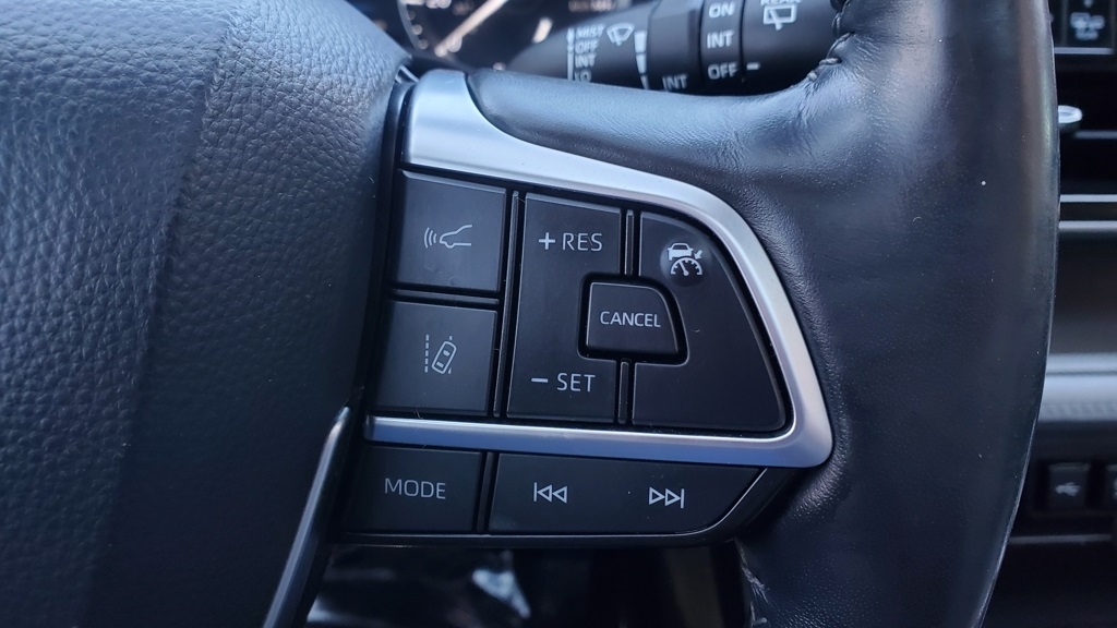 Toyota Highlander  2021