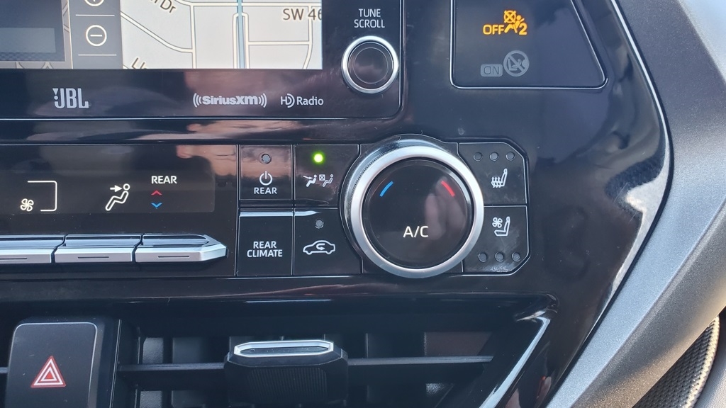 Toyota Highlander  2021