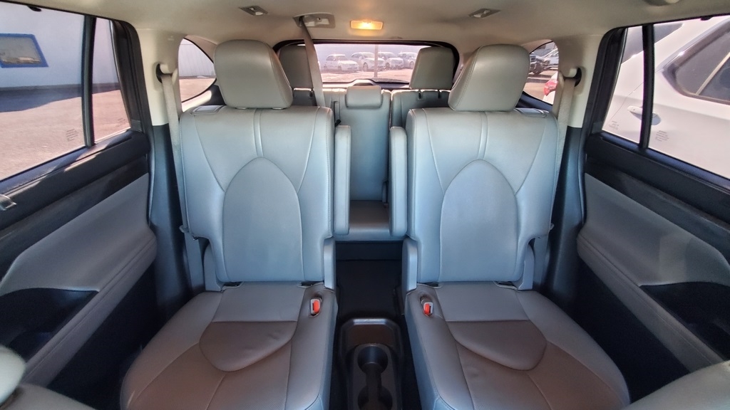 Toyota Highlander  2021