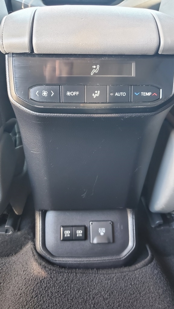 Toyota Highlander  2021