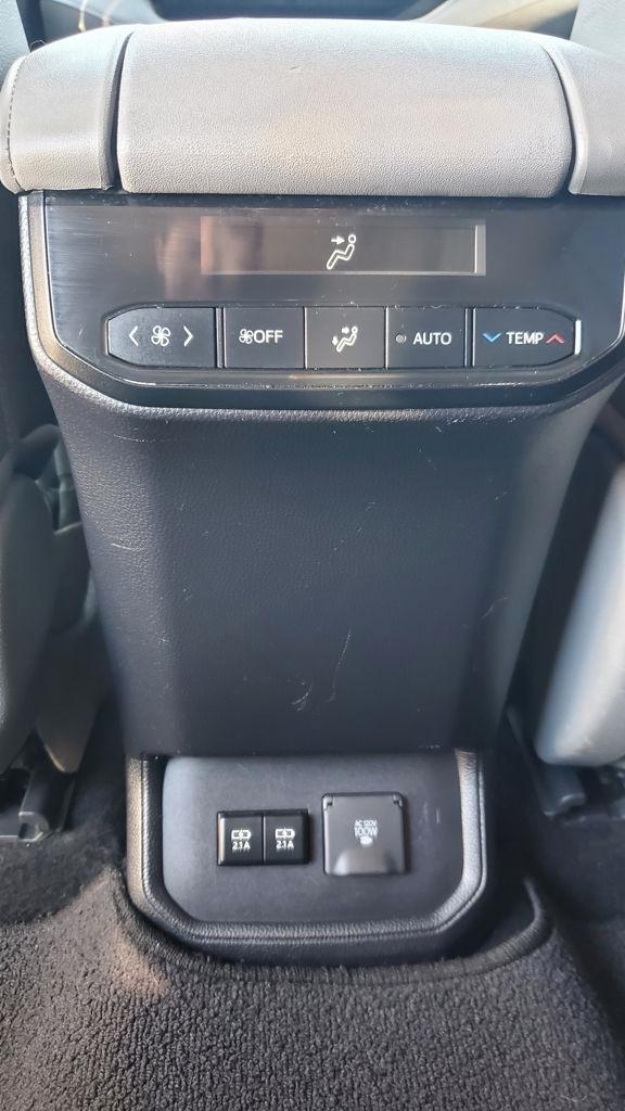 Toyota Highlander  2021