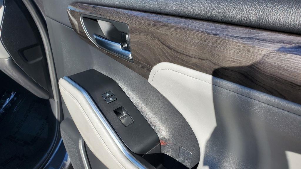 Toyota Highlander  2021