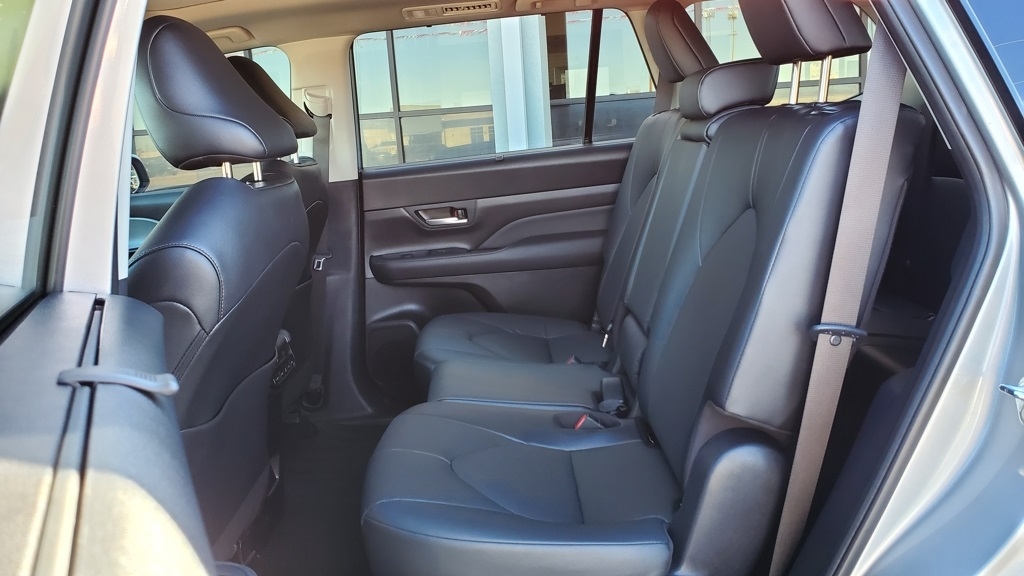 Toyota Grand Highlander  2025