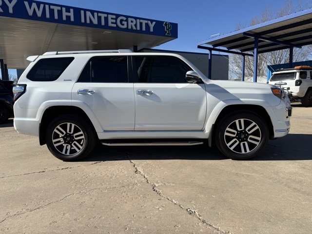 Toyota 4Runner  2021