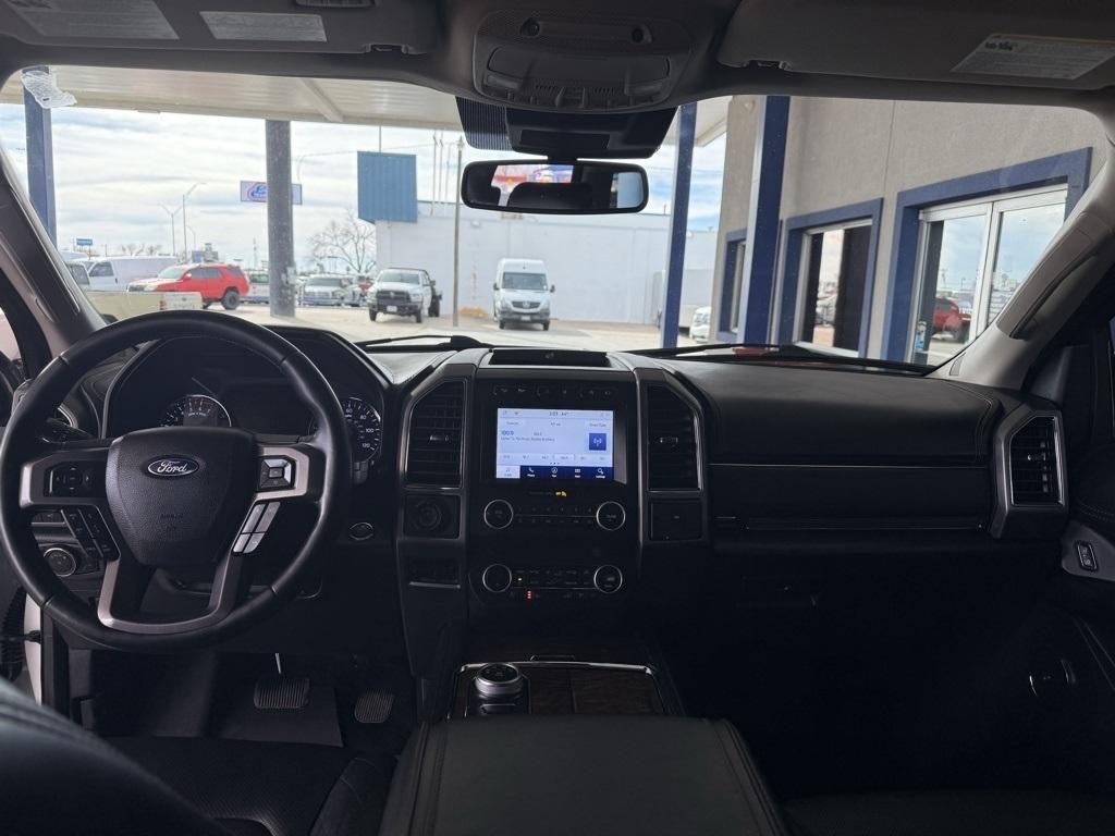 Ford Expedition  2021