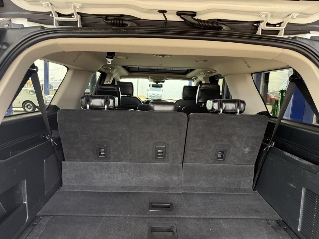 Ford Expedition  2021