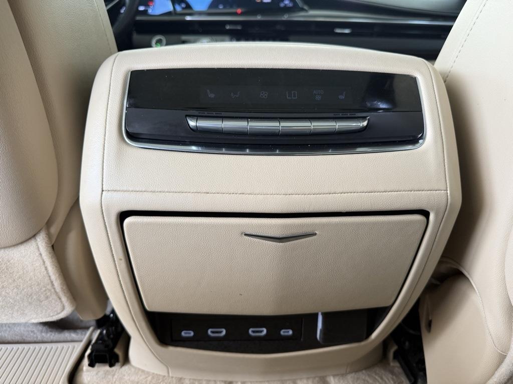 Cadillac Escalade  2024