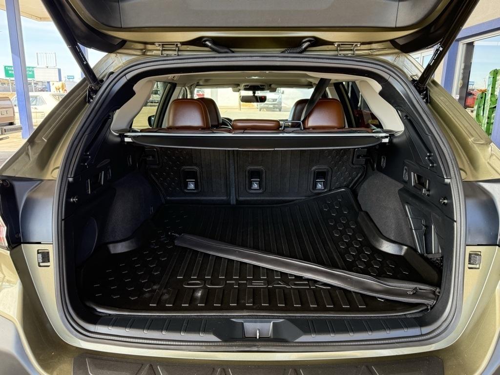 Subaru Outback  2021