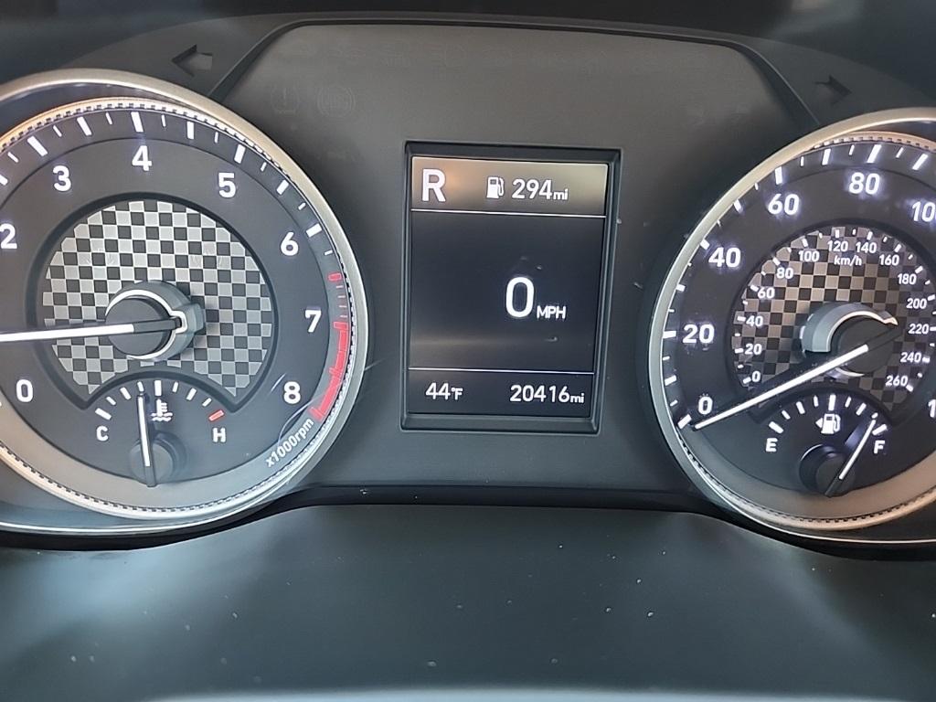 Hyundai Elantra  2020