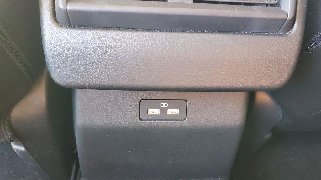 Mazda CX-50  2023
