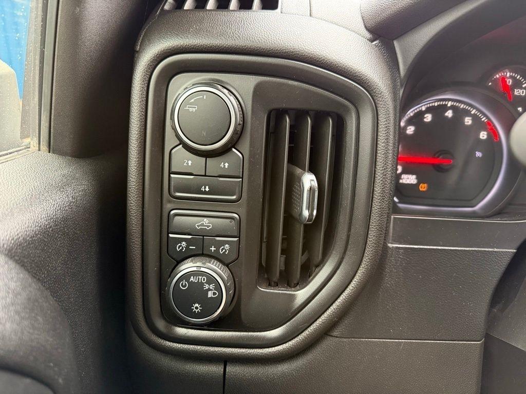 Chevrolet Silverado 2500HD  2021