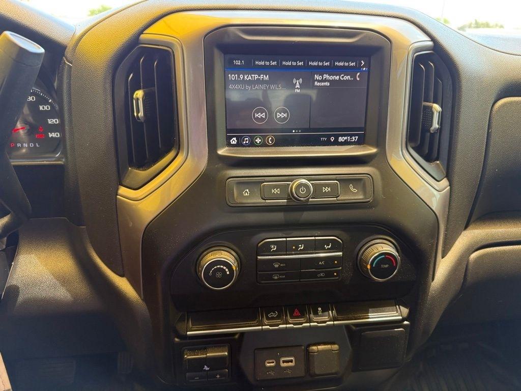 Chevrolet Silverado 1500  2021