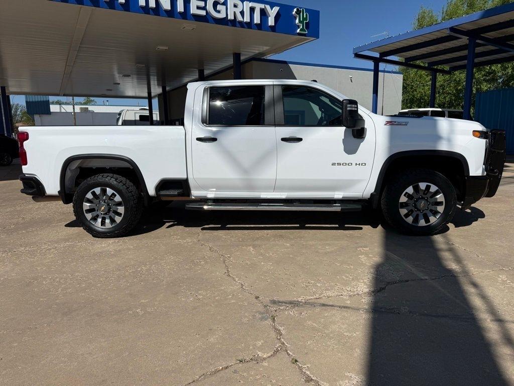 Chevrolet Silverado 2500HD  2025