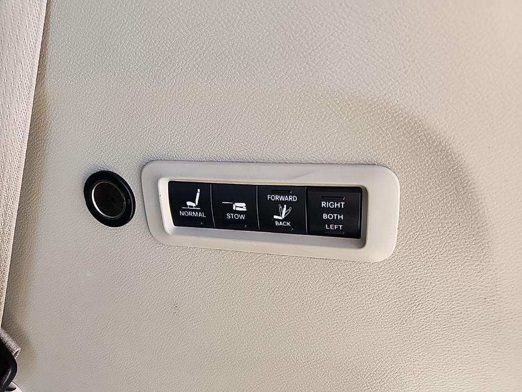 Chrysler Pacifica  2018