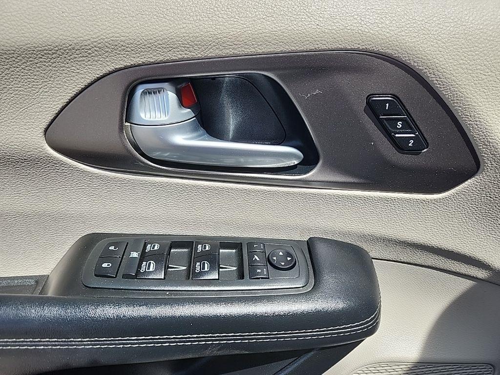 Chrysler Pacifica  2018