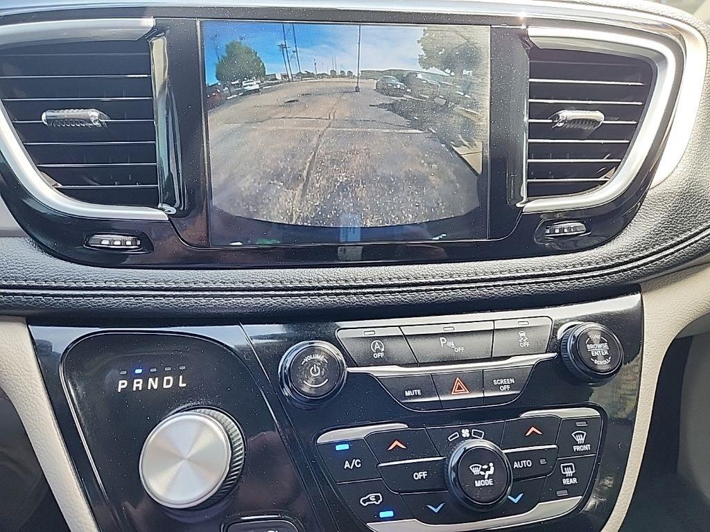 Chrysler Pacifica  2018