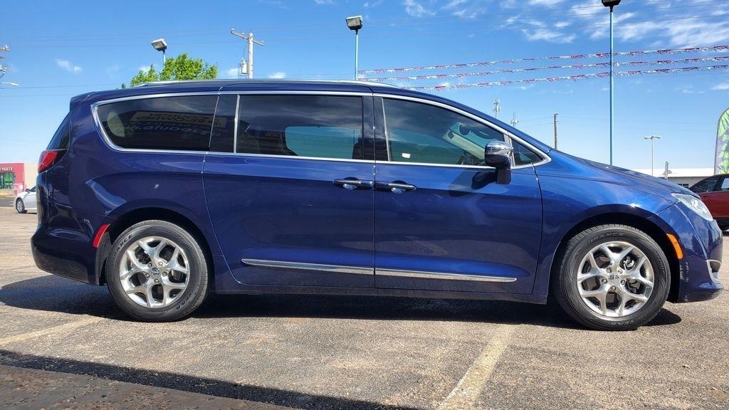 Chrysler Pacifica  2018