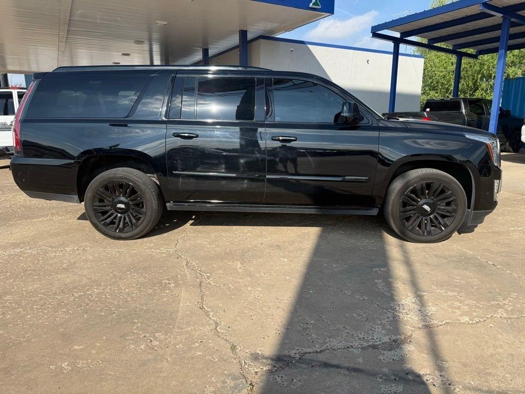 Cadillac Escalade  2018