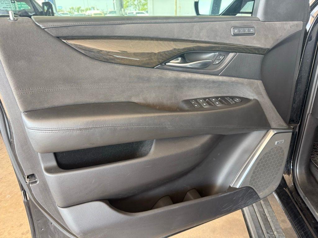 Cadillac Escalade  2018