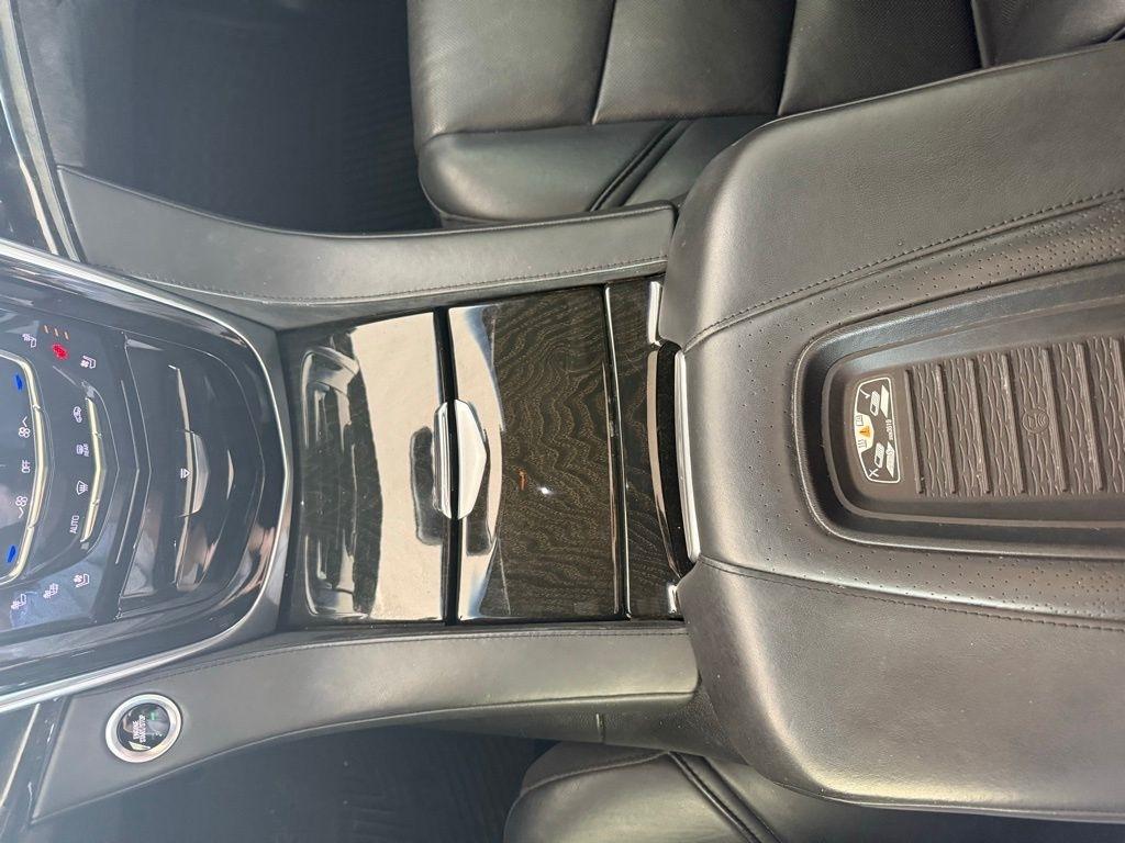 Cadillac Escalade  2018