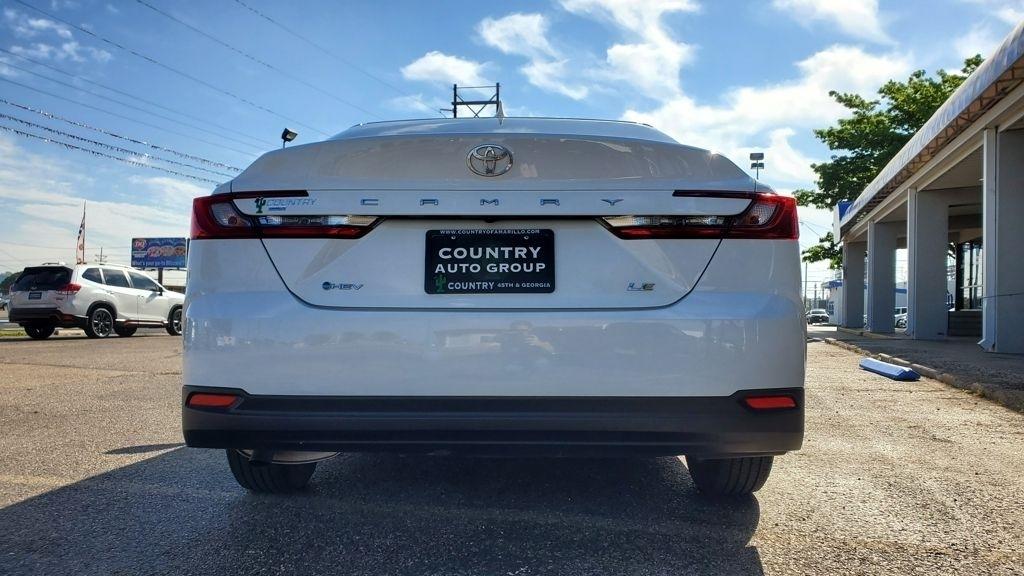 Toyota Camry Hybrid  2025