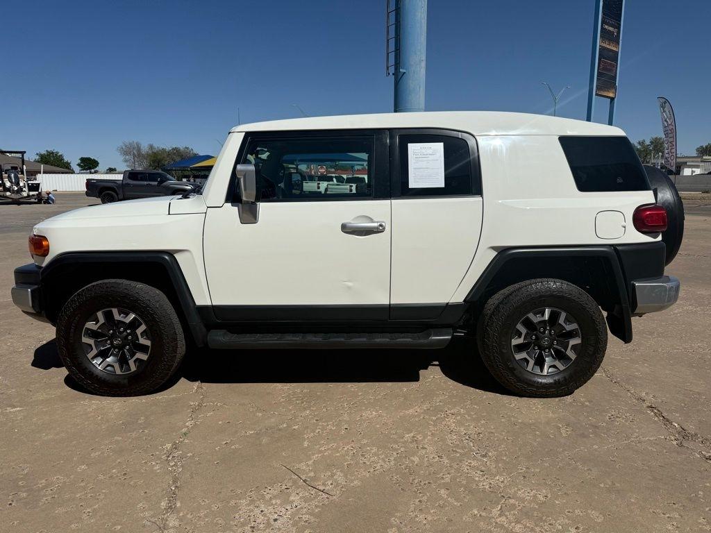 Toyota FJ Cruiser  2012