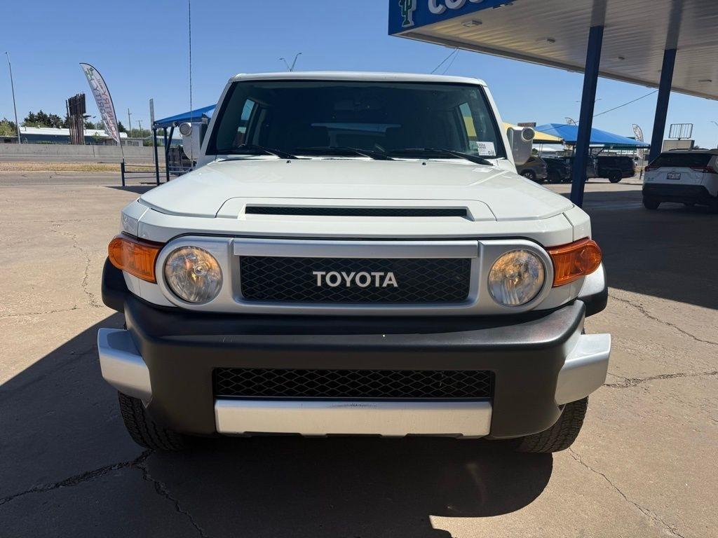 Toyota FJ Cruiser  2012