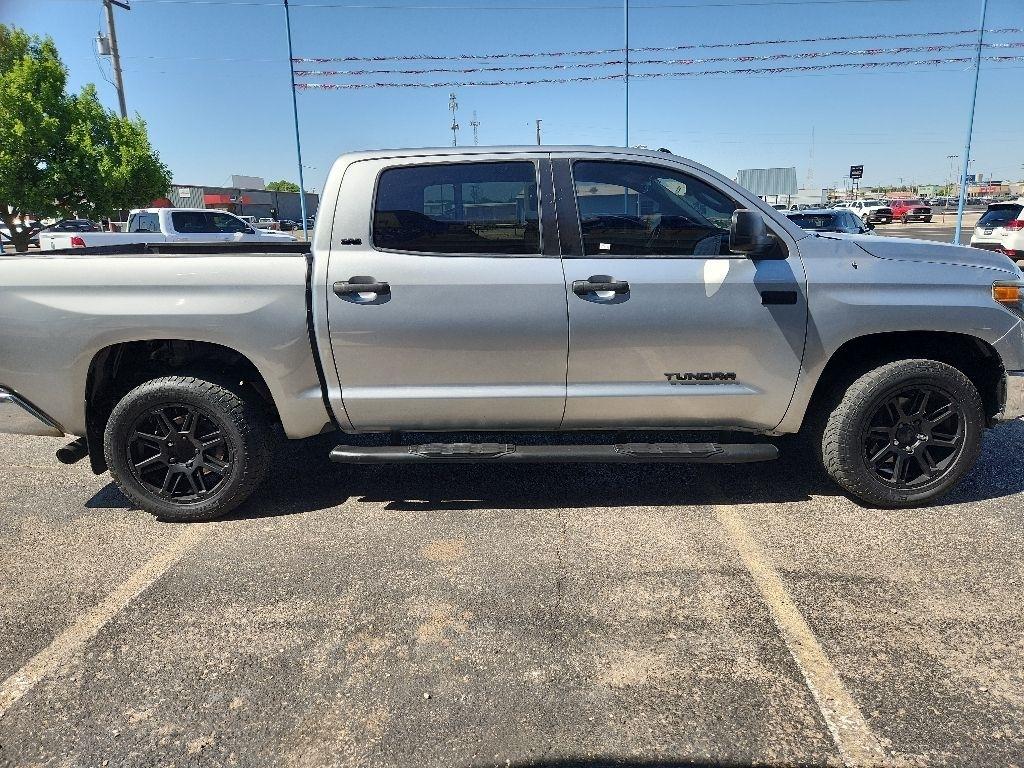 Toyota Tundra  2019