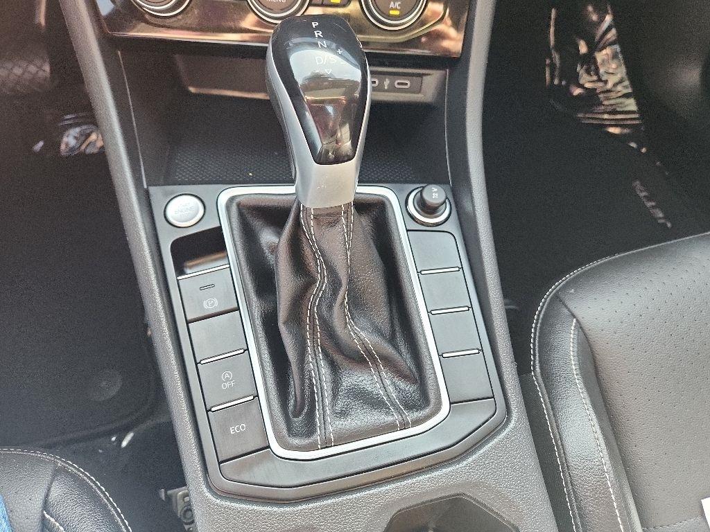 Volkswagen Jetta  2023