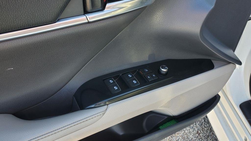 Toyota Camry  2020