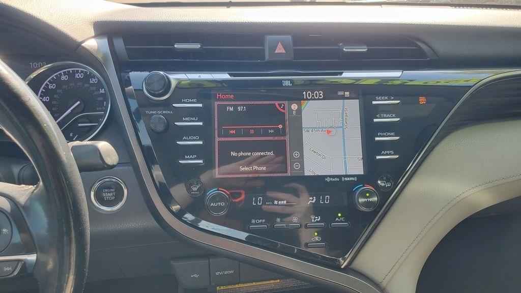 Toyota Camry  2020